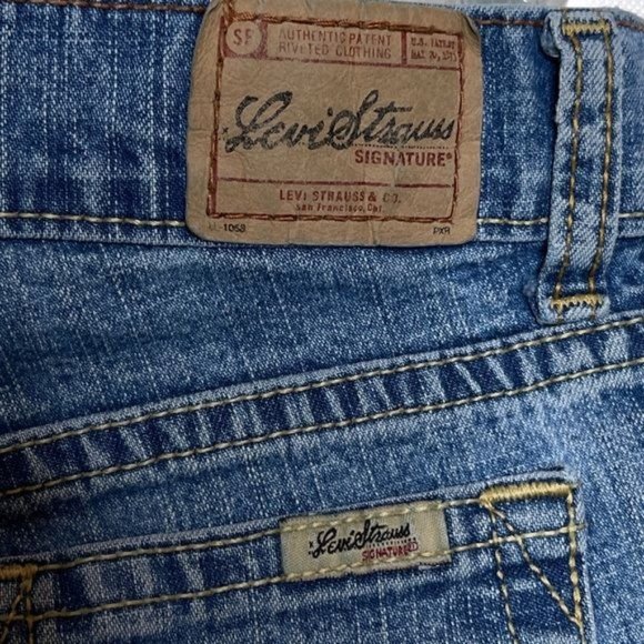 Girl's Levi Strauss Signature® Girls Stretch Low Rise Flare Jeans Size 10 1/2 - Picture 7 of 10